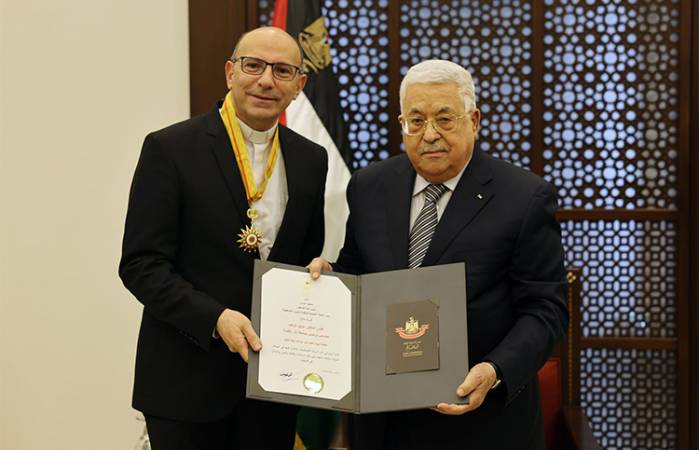The President of Palestine Awards Rev. Prof. Dr. Mitri Raheb The Star of Bethlehem of The Order of Bethlehem